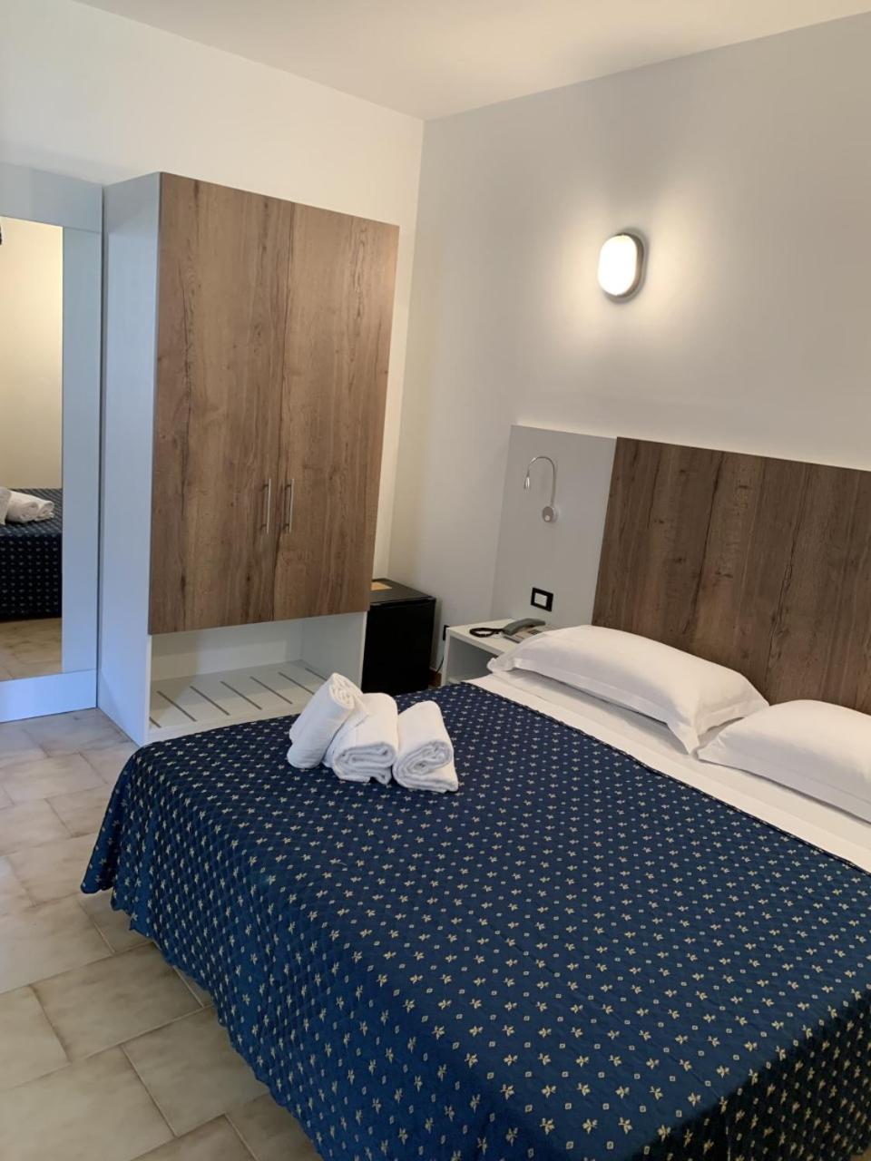 Hotel Al Capitano 카오를레 외부 사진