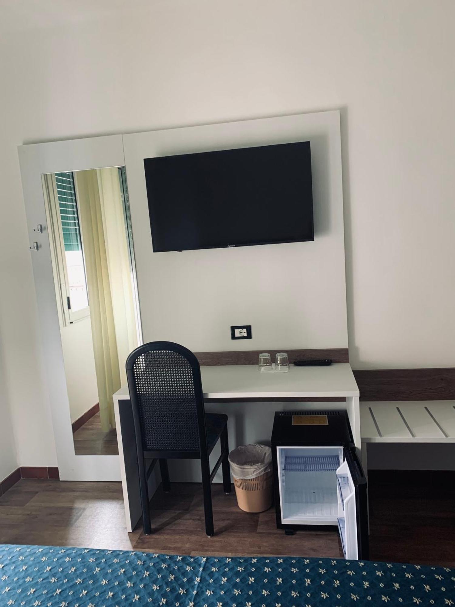 Hotel Al Capitano 카오를레 외부 사진